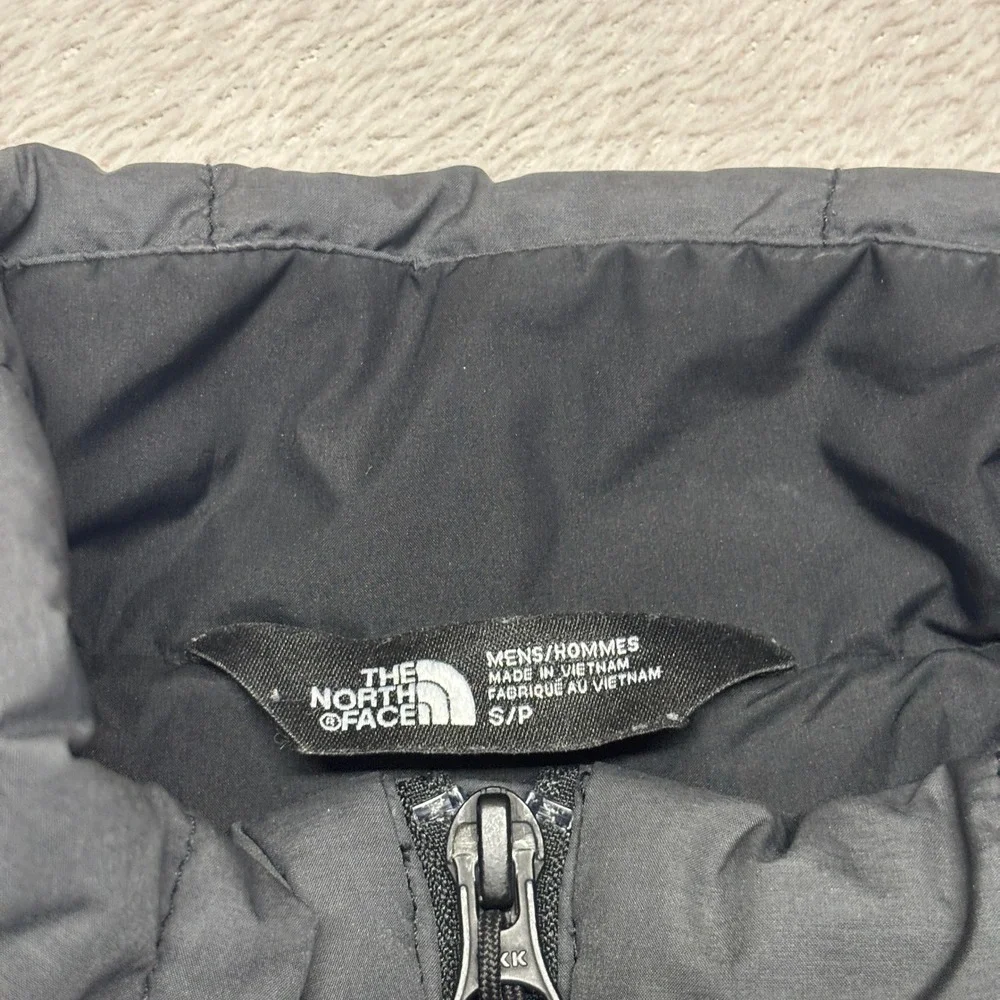 The North Face Jacket Mens S Junction Gray Primaloft Quilted NF0A33RO EUC
